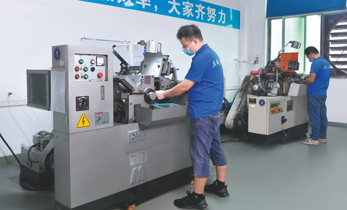 Grinding & finishing workshop photograph